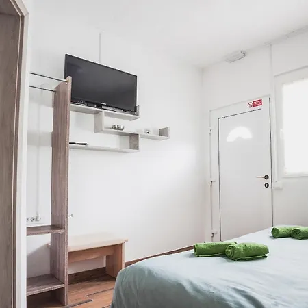 Apartmaji Hrast - Podbela Exterior photo